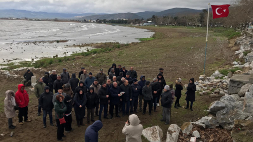 İznik Gölü İçin İmdat Çığlığı: "Suyu Değil, Geleceğimizi Çekiyorsunuz!"